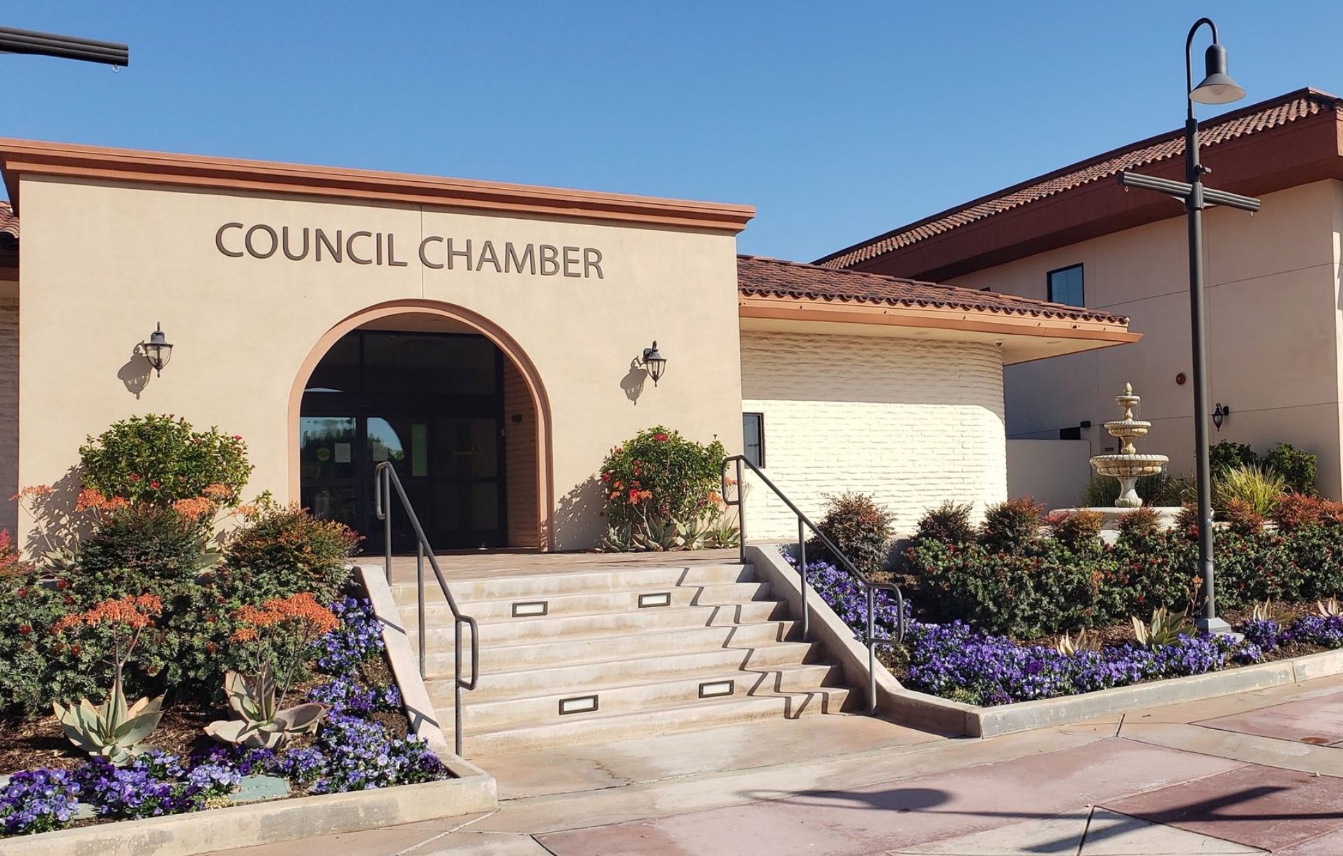 About La Habra